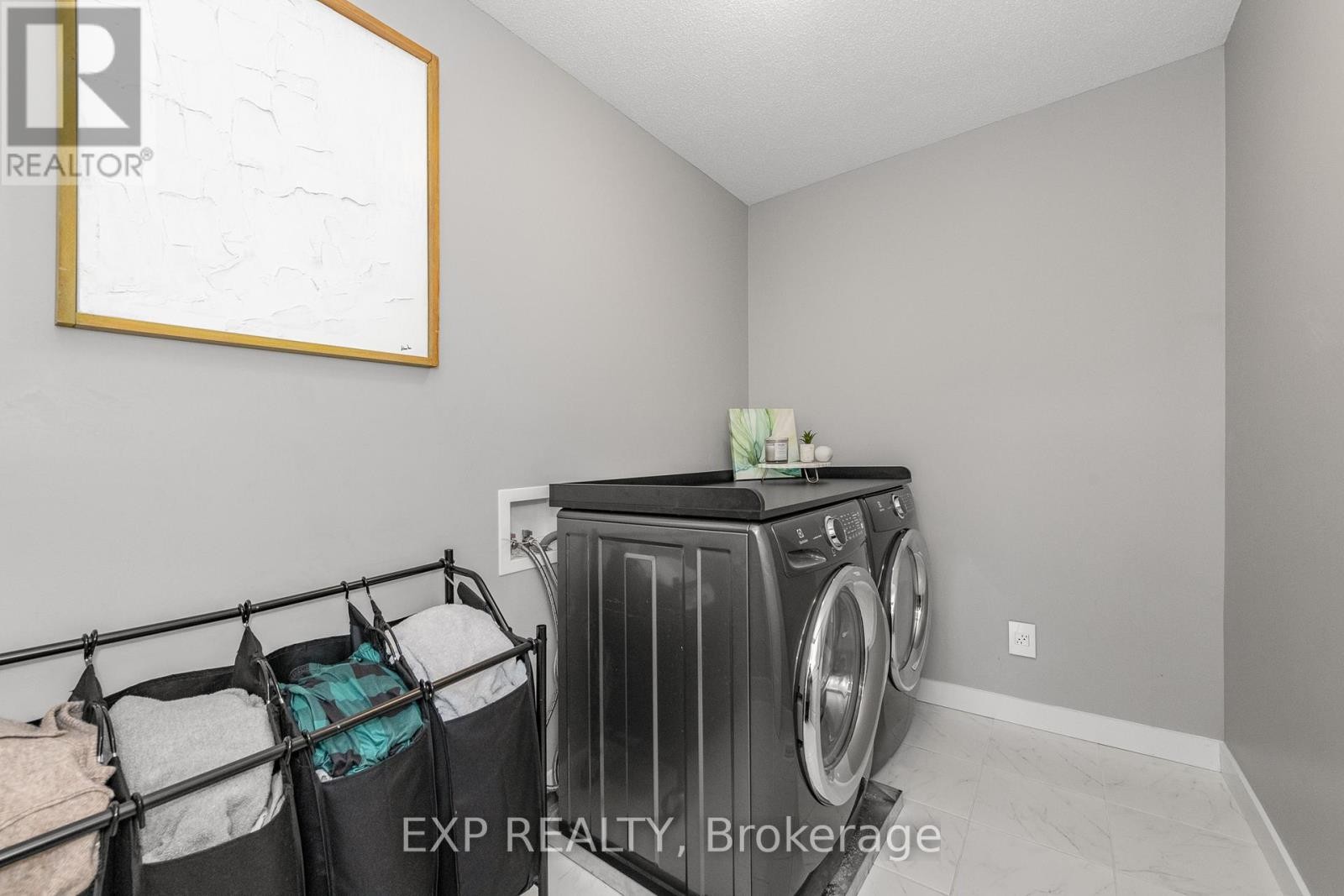 












13 FANNING STREET

,
Carleton Place,




Ontario
K7C0J2

