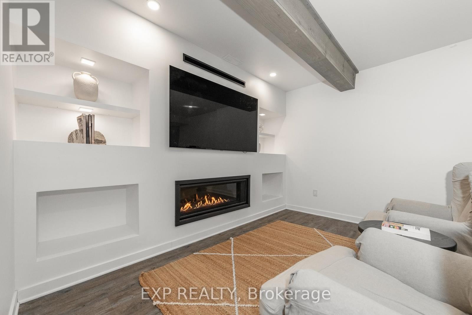 












13 FANNING STREET

,
Carleton Place,




Ontario
K7C0J2

