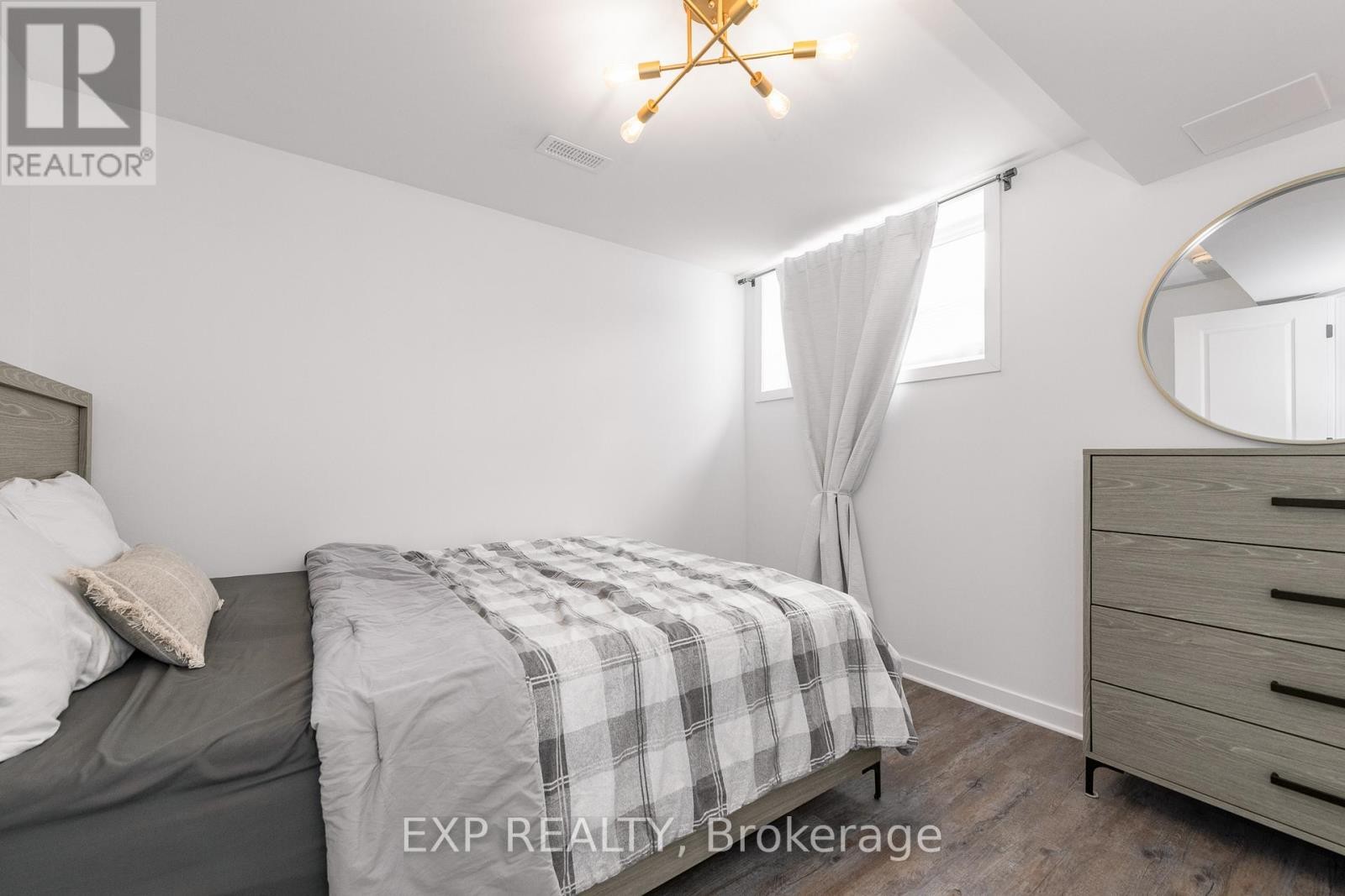 












13 FANNING STREET

,
Carleton Place,




Ontario
K7C0J2

