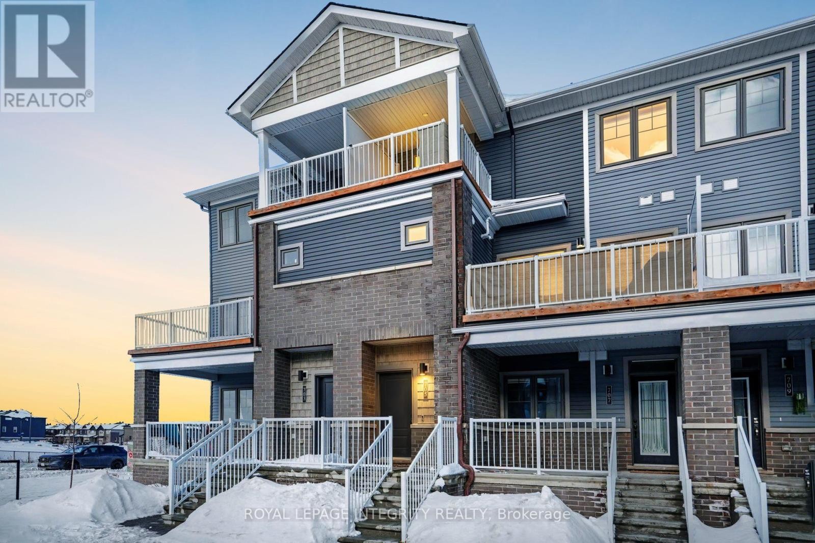 












705 CHROMITE PRIVATE

,
Ottawa,




Ontario
K2J7J2

