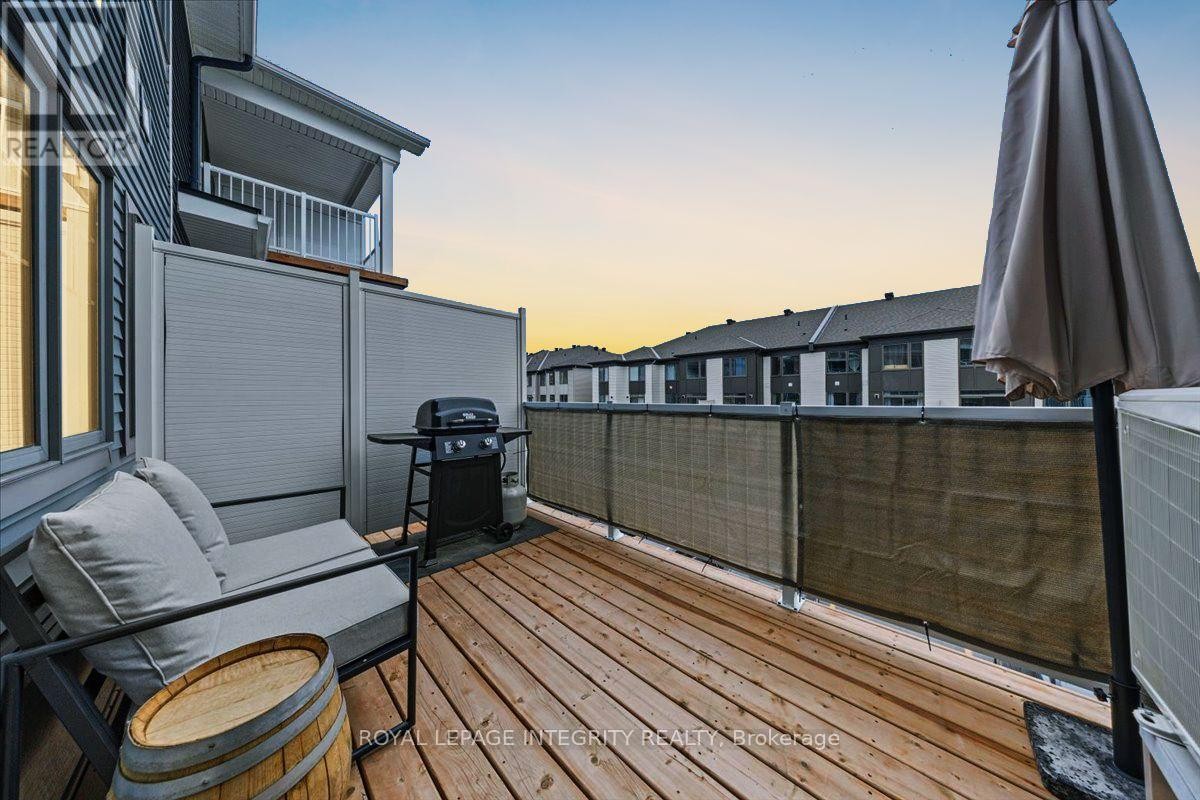 












705 CHROMITE PRIVATE

,
Ottawa,




Ontario
K2J7J2

