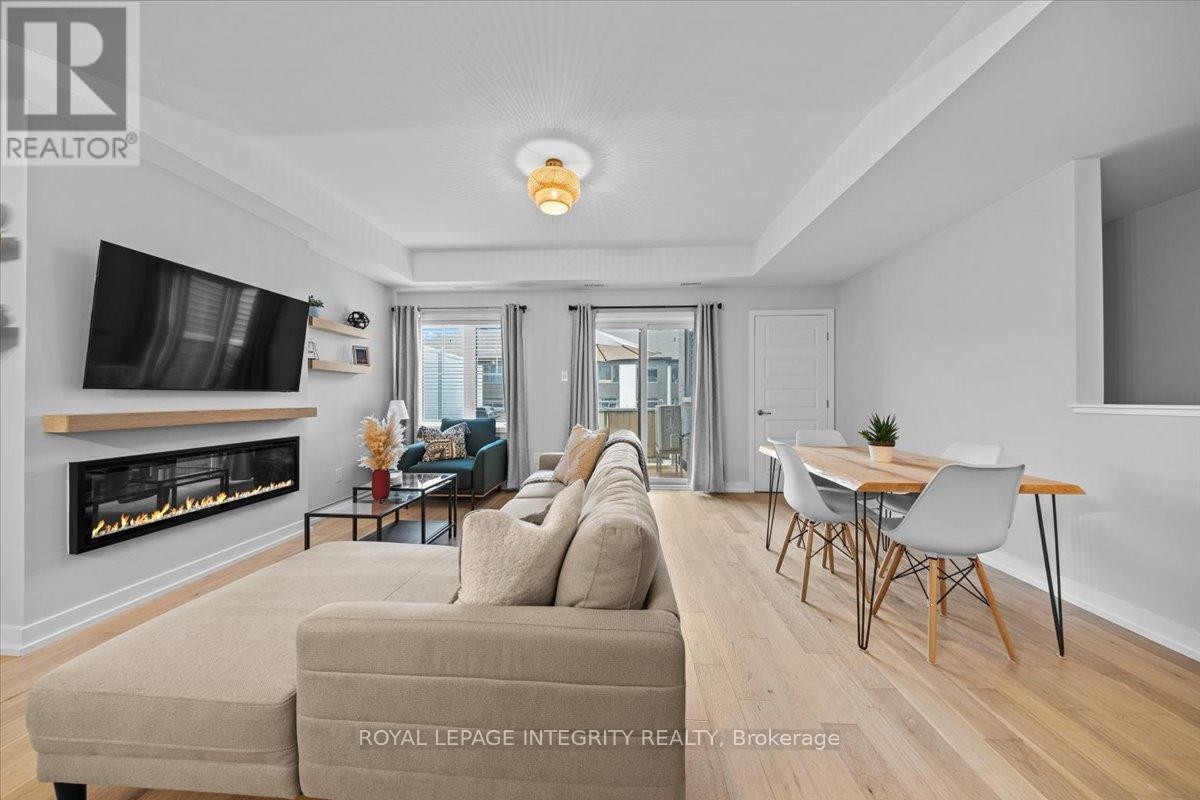 












705 CHROMITE PRIVATE

,
Ottawa,




Ontario
K2J7J2

