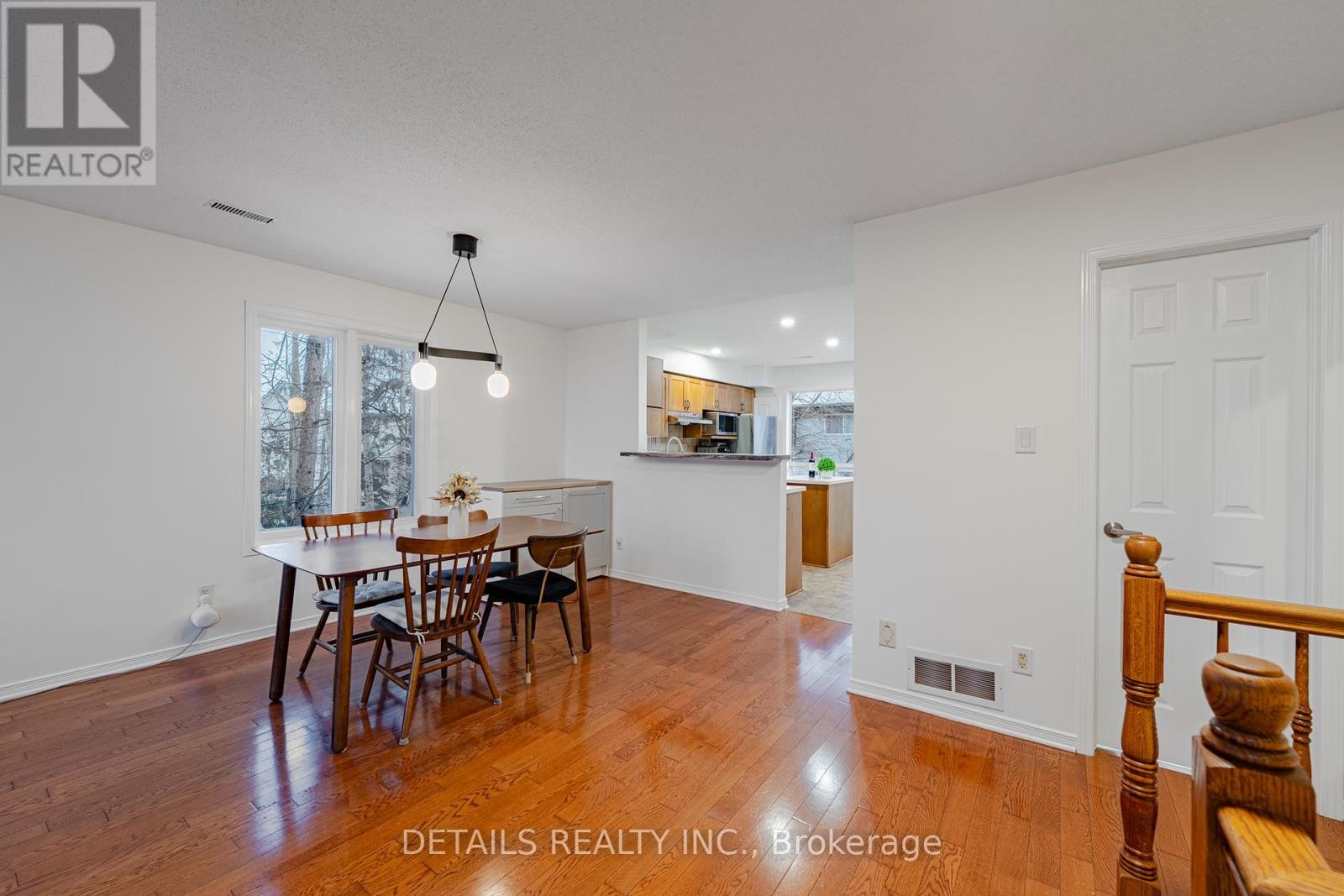 












20 - 376 WIFFEN PRIVATE

,
Ottawa,




Ontario
K2H1G4

