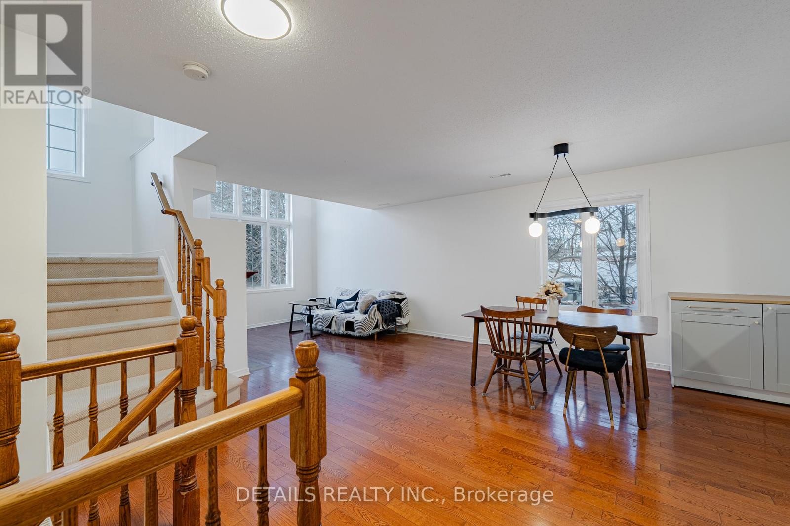 












20 - 376 WIFFEN PRIVATE

,
Ottawa,




Ontario
K2H1G4

