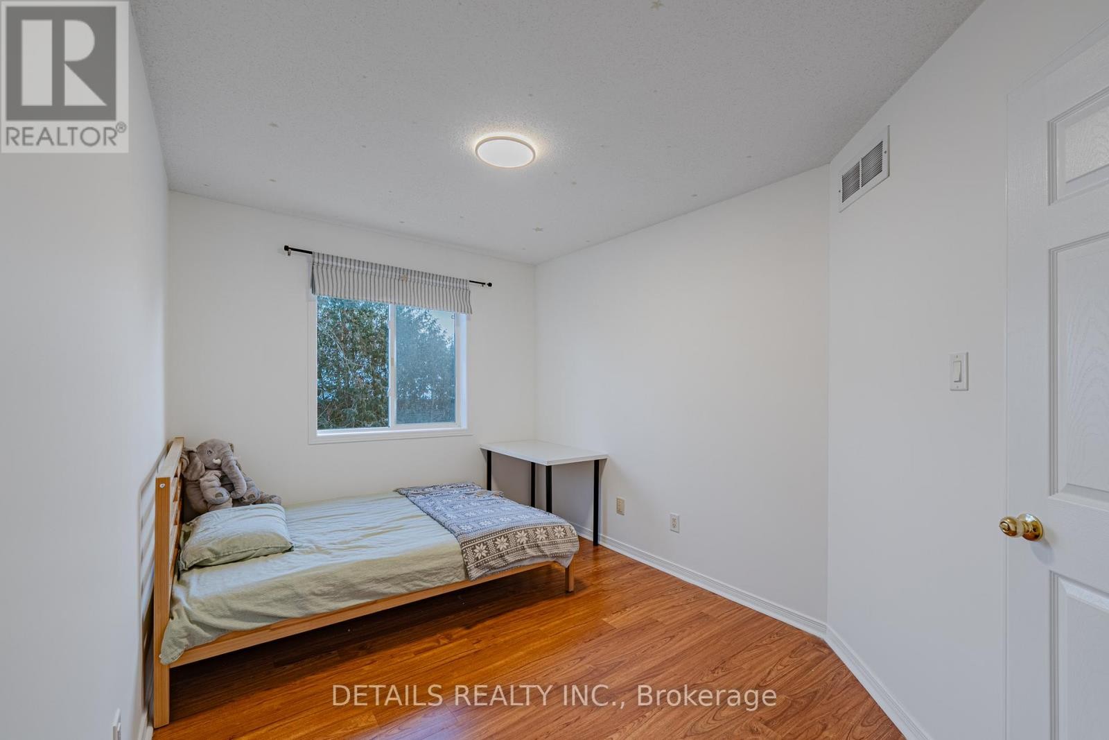 












20 - 376 WIFFEN PRIVATE

,
Ottawa,




Ontario
K2H1G4

