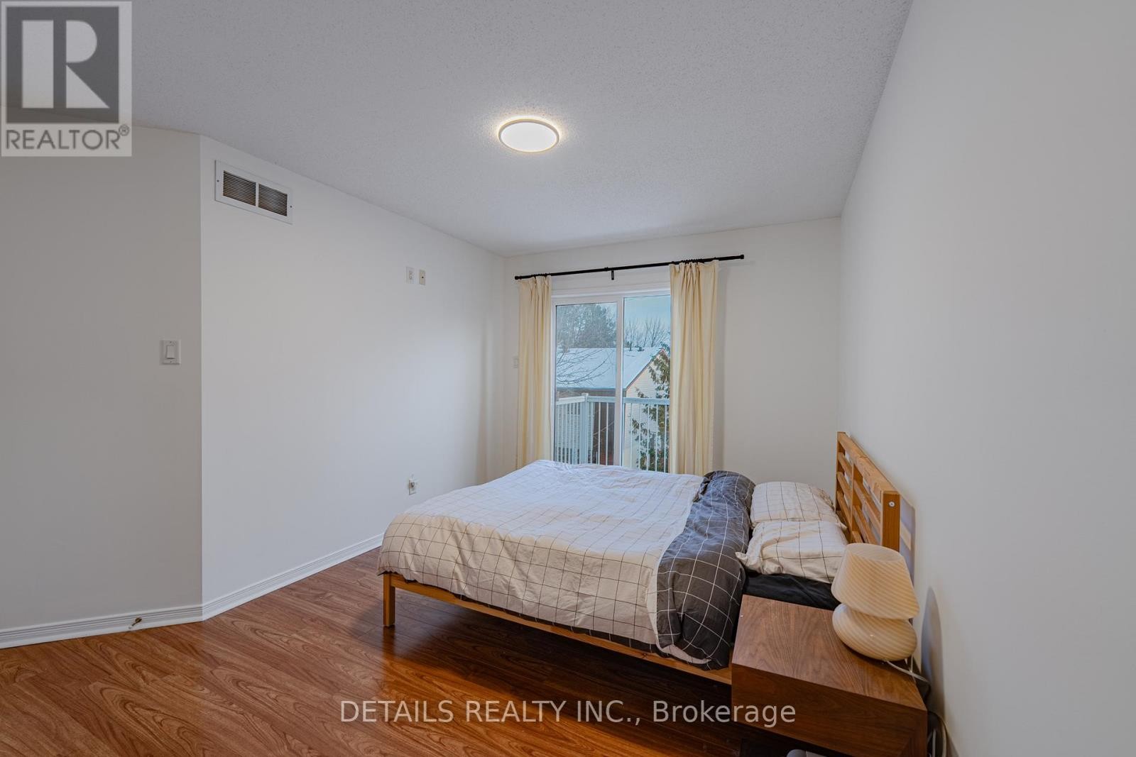 












20 - 376 WIFFEN PRIVATE

,
Ottawa,




Ontario
K2H1G4

