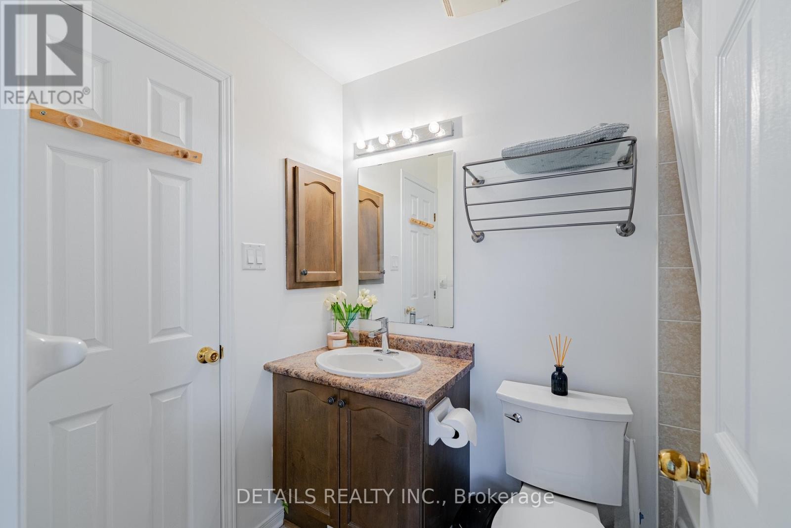 












20 - 376 WIFFEN PRIVATE

,
Ottawa,




Ontario
K2H1G4

