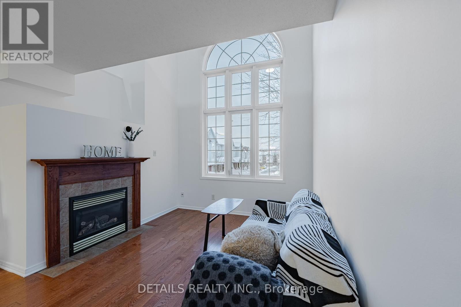 












20 - 376 WIFFEN PRIVATE

,
Ottawa,




Ontario
K2H1G4

