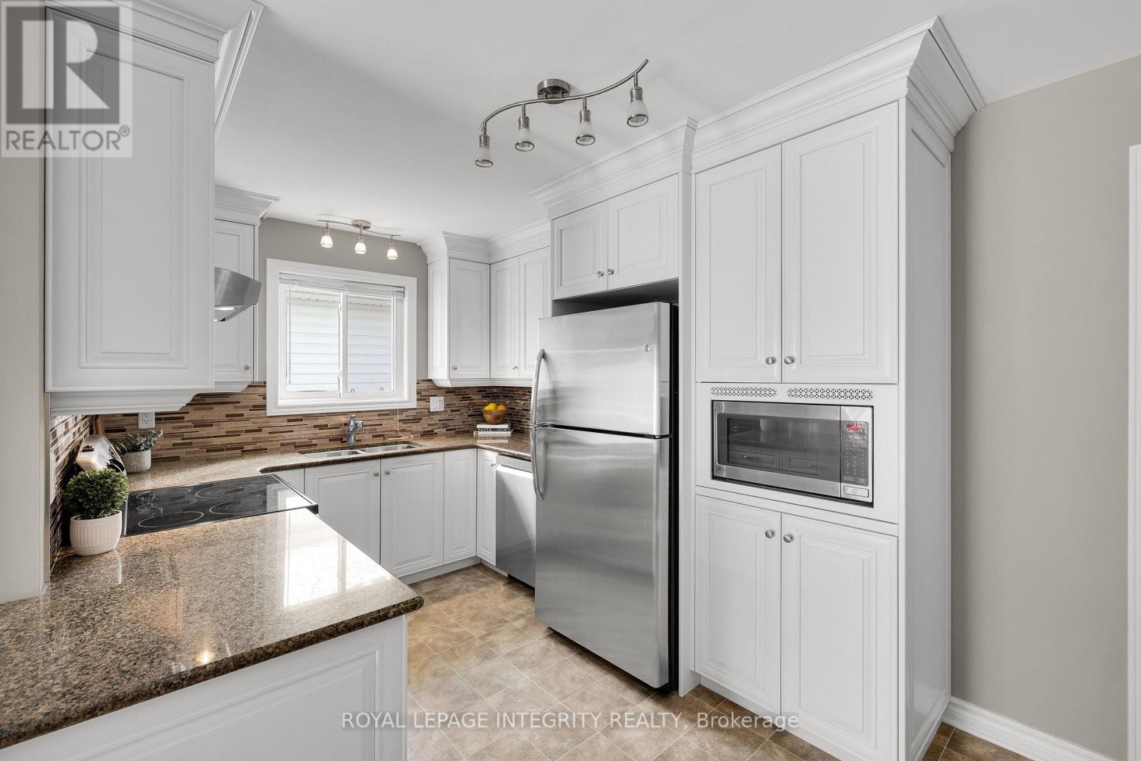 












59 JOHANNA STREET

,
Mississippi Mills,




Ontario
K0A1A0

