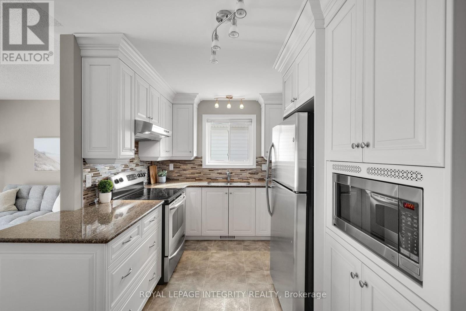 












59 JOHANNA STREET

,
Mississippi Mills,




Ontario
K0A1A0

