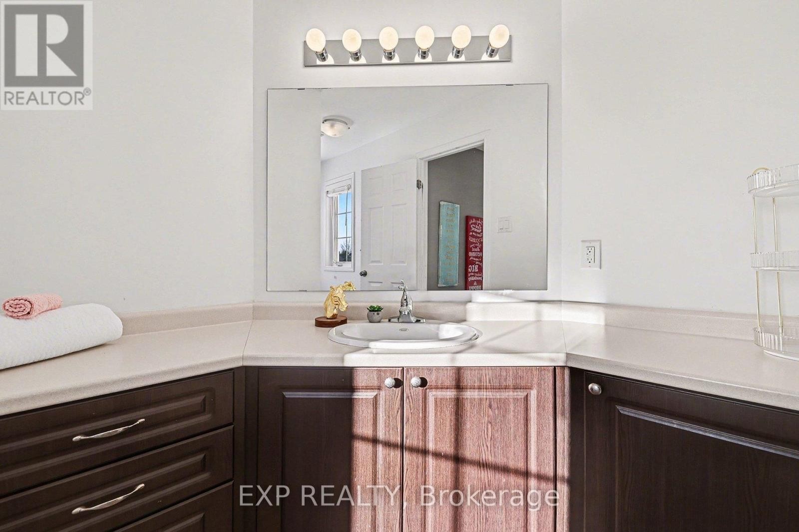 












39 WHITE TAIL DRIVE N

,
Mississippi Mills,




Ontario
K0A1A0

