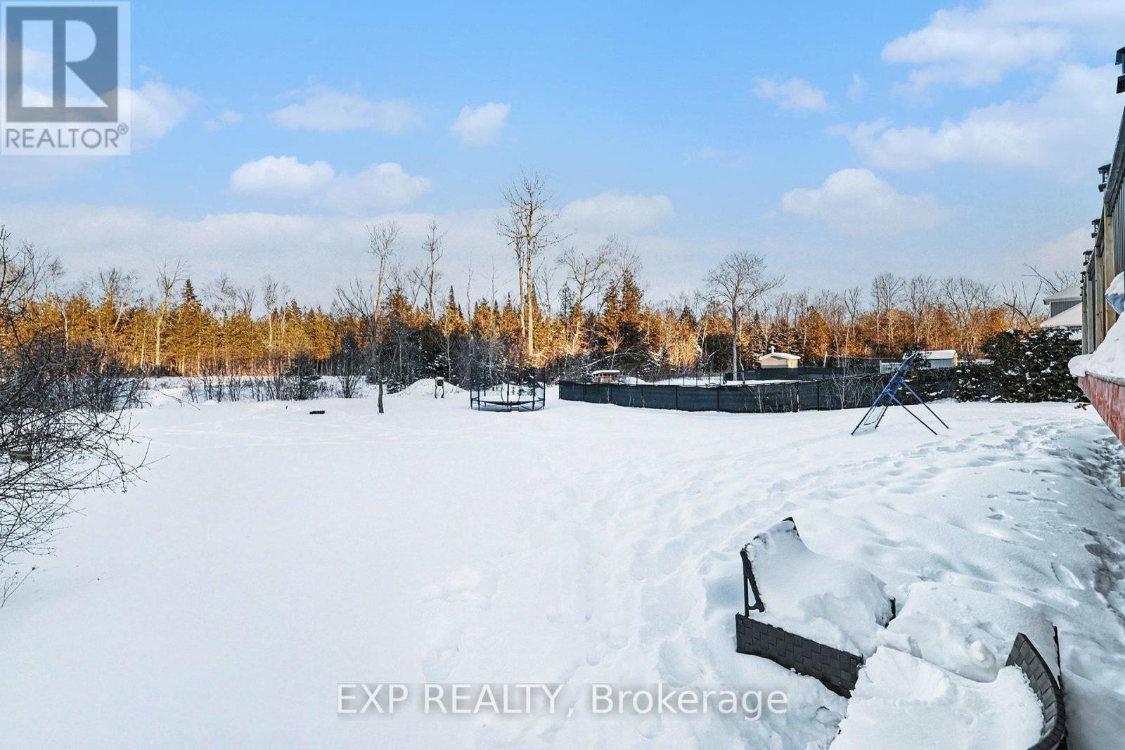 












39 WHITE TAIL DRIVE N

,
Mississippi Mills,




Ontario
K0A1A0

