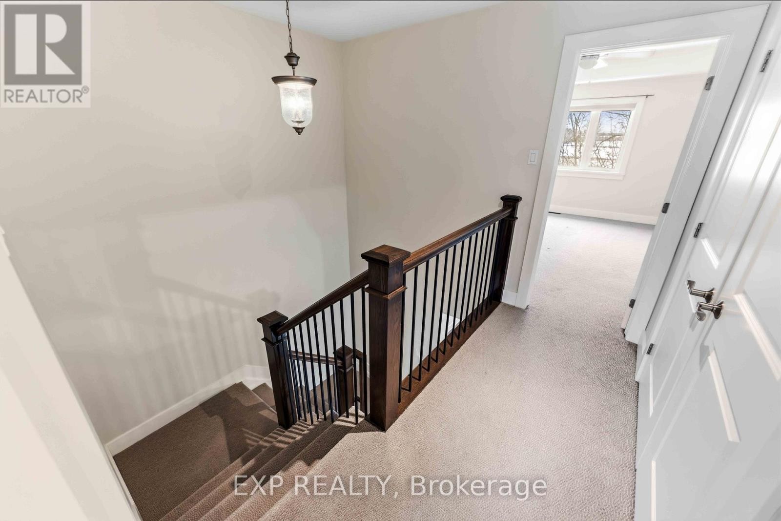 












152 RIVINGTON STREET

,
Ottawa,




Ontario
K0A1L0

