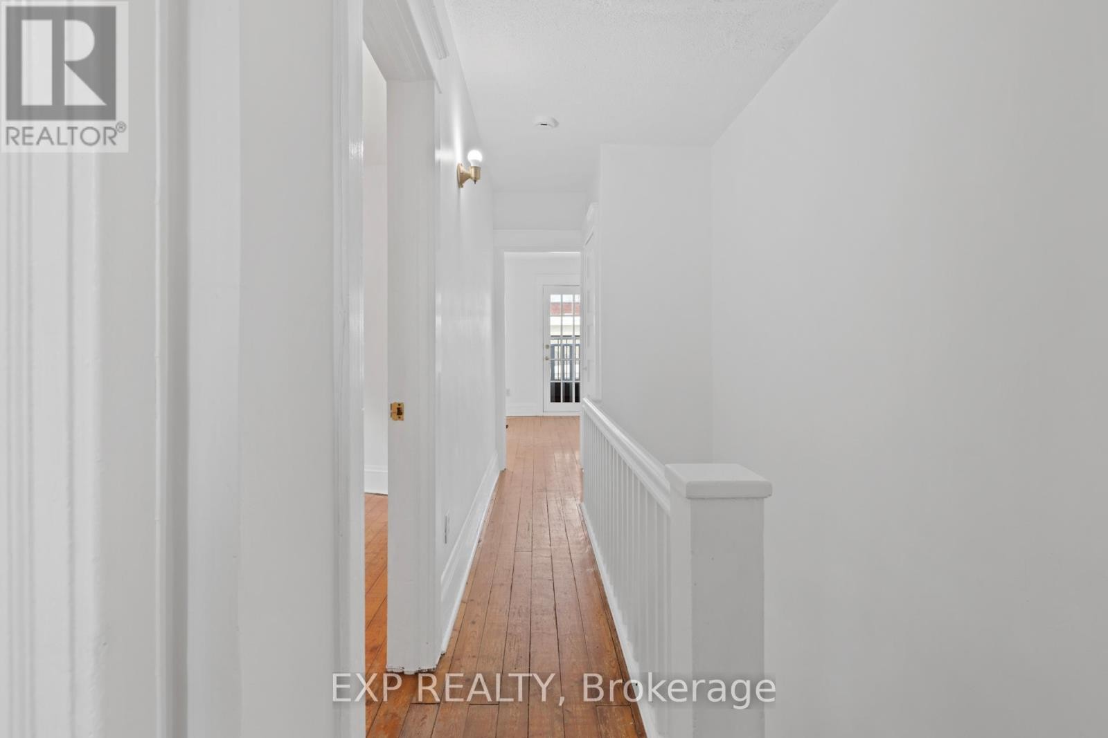 












292-294 CLARENCE STREET

,
Ottawa,




Ontario
K1N5R3

