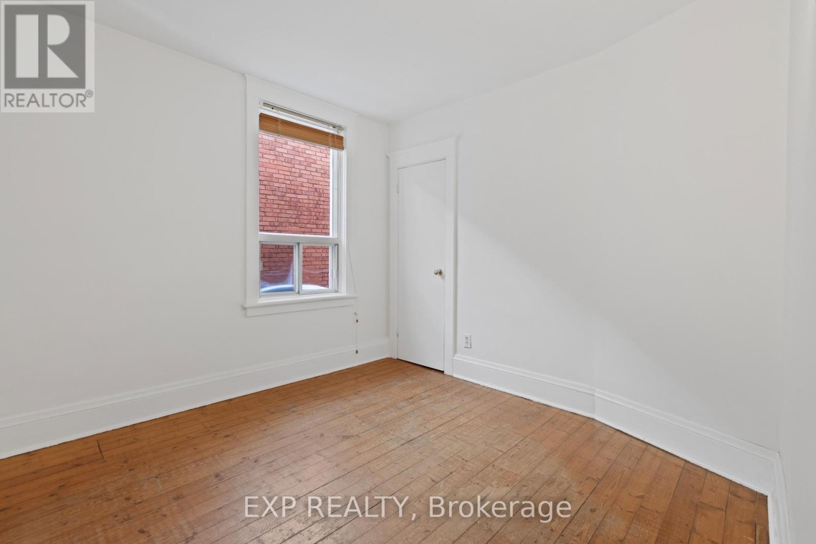 












292-294 CLARENCE STREET

,
Ottawa,




Ontario
K1N5R3

