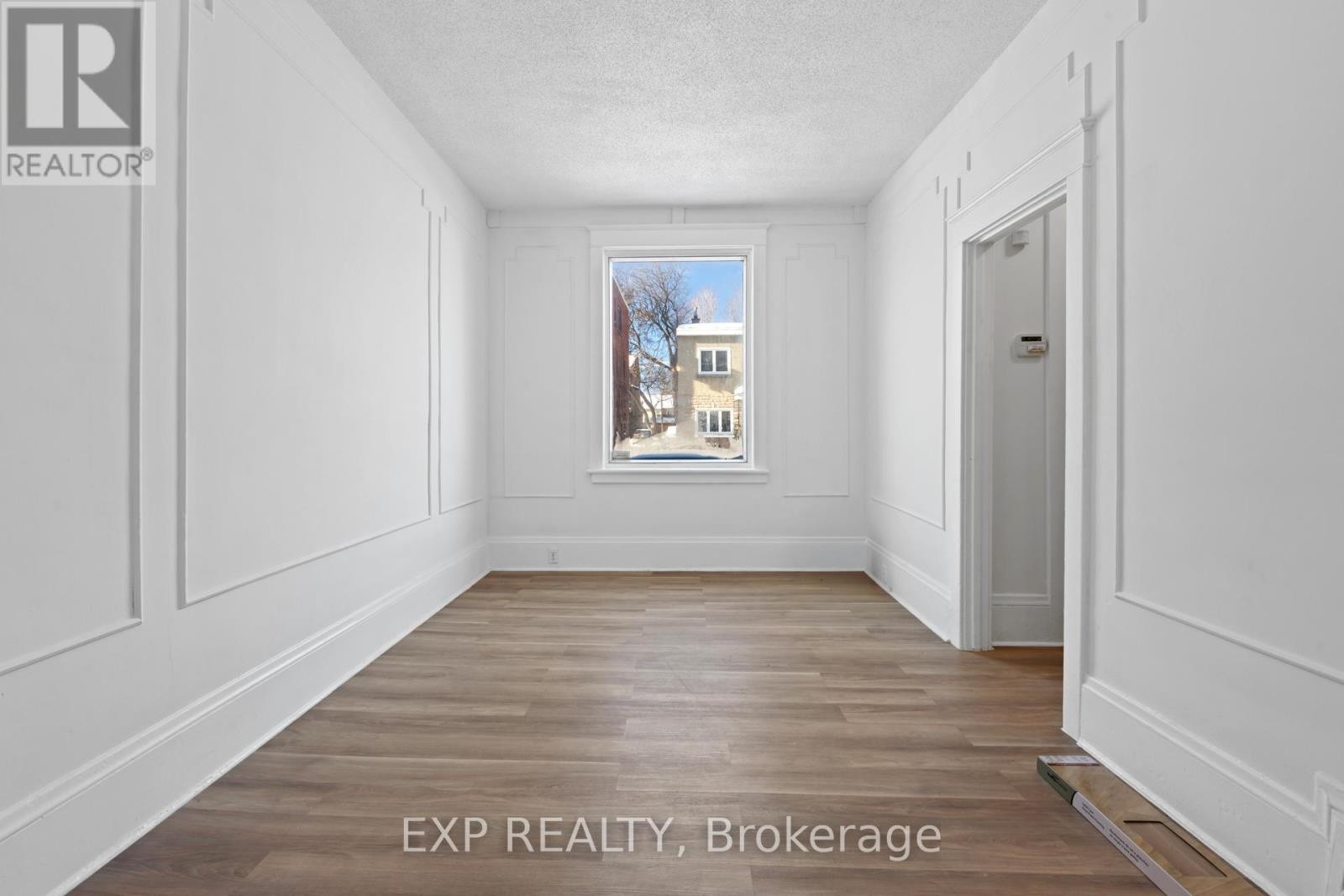 












292-294 CLARENCE STREET

,
Ottawa,




Ontario
K1N5R3

