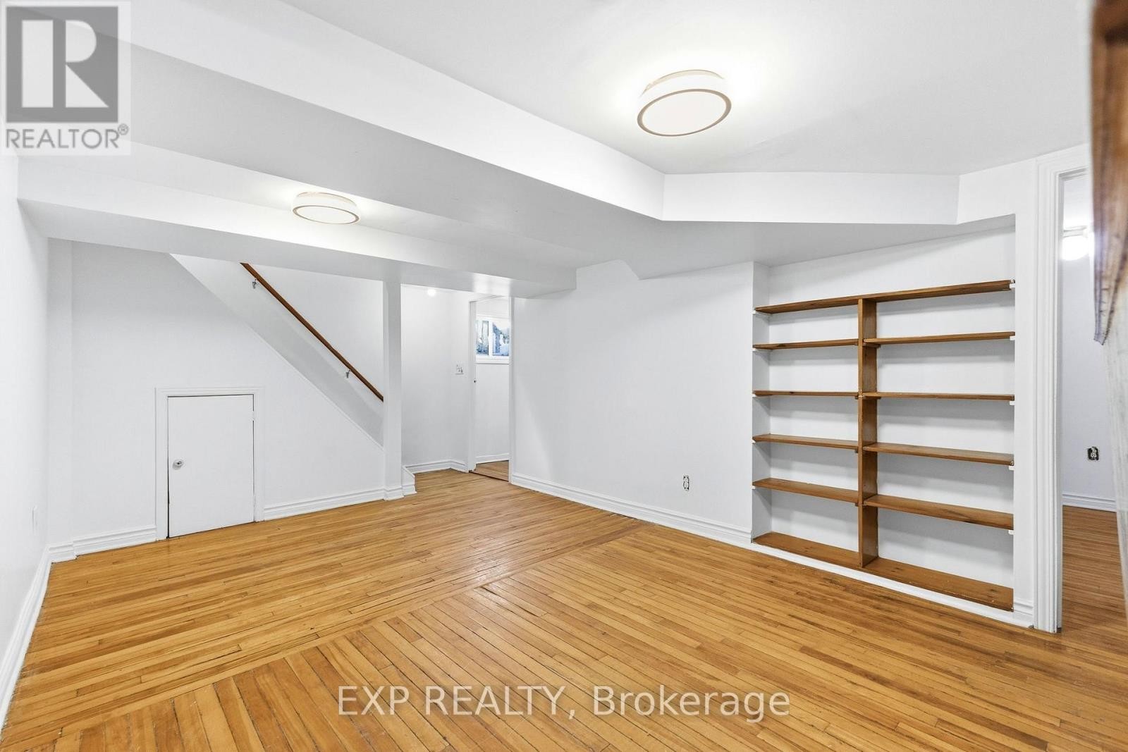 












278 ST JACQUES STREET

,
Ottawa,




Ontario
K1L5G7

