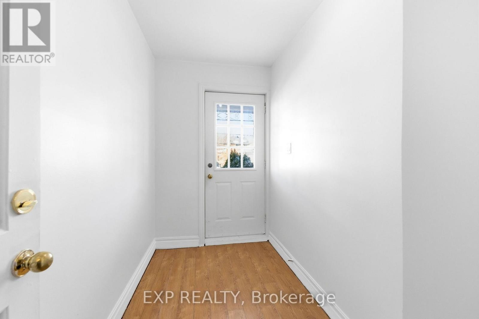 












278 ST JACQUES STREET

,
Ottawa,




Ontario
K1L5G7

