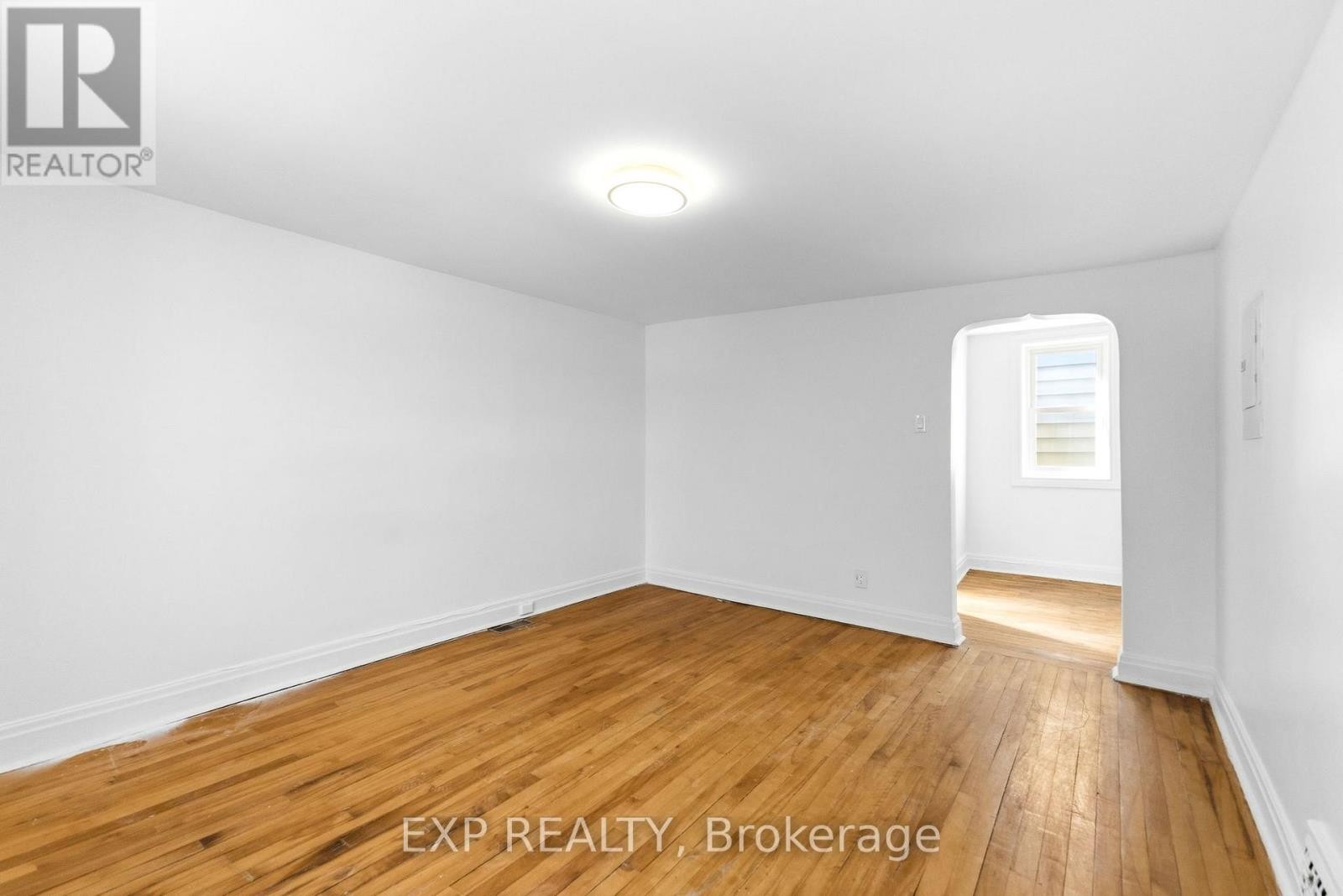 












278 ST JACQUES STREET

,
Ottawa,




Ontario
K1L5G7

