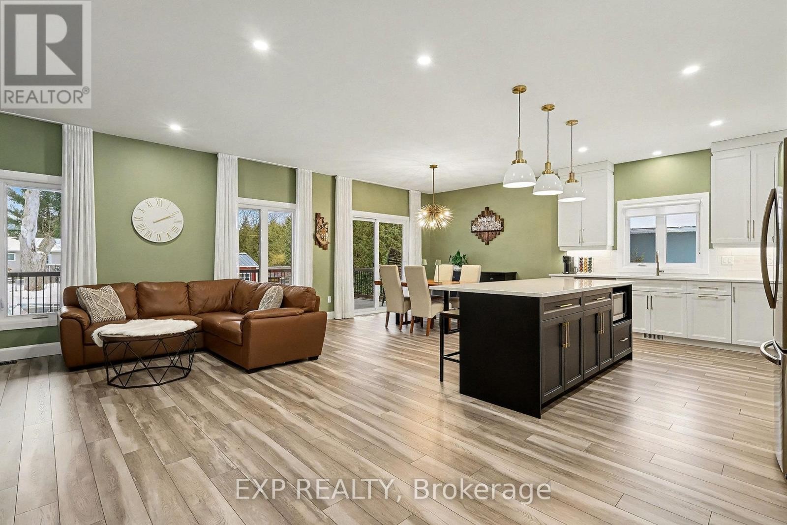 












200 NELLIE STREET

,
Clarence-Rockland,




Ontario
K0A2A0

