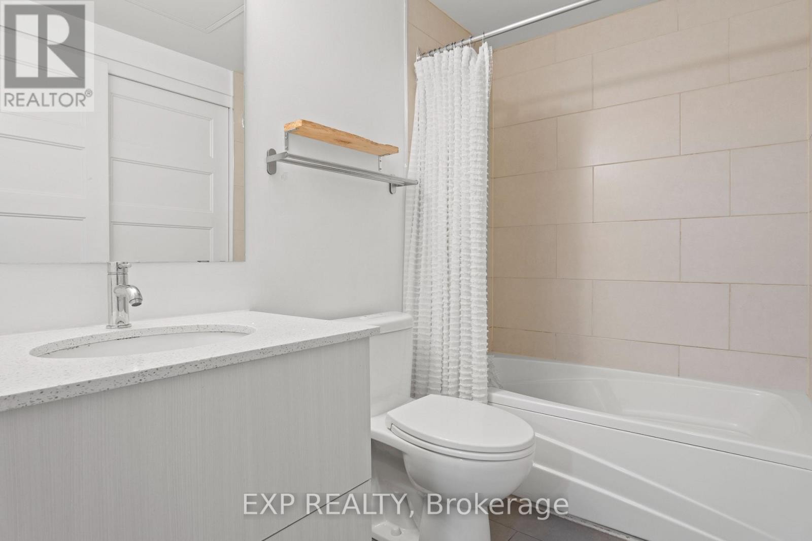 












108 - 2785 BASELINE ROAD

,
Ottawa,




Ontario
K2H0B7

