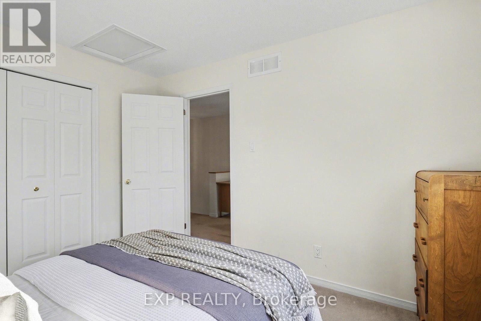 












89 INVERKIP AVENUE

,
Ottawa,




Ontario
K1T4B9

