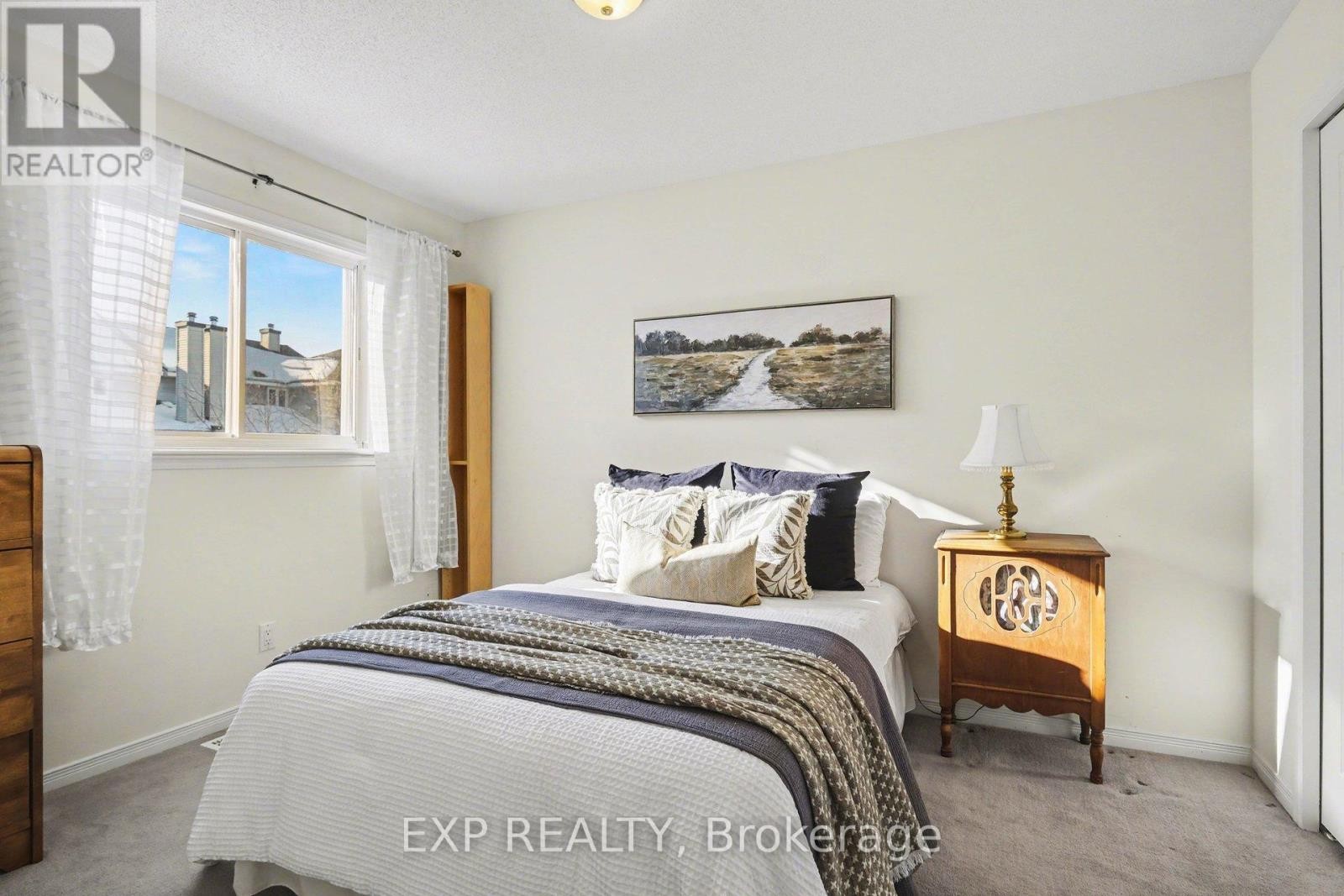 












89 INVERKIP AVENUE

,
Ottawa,




Ontario
K1T4B9

