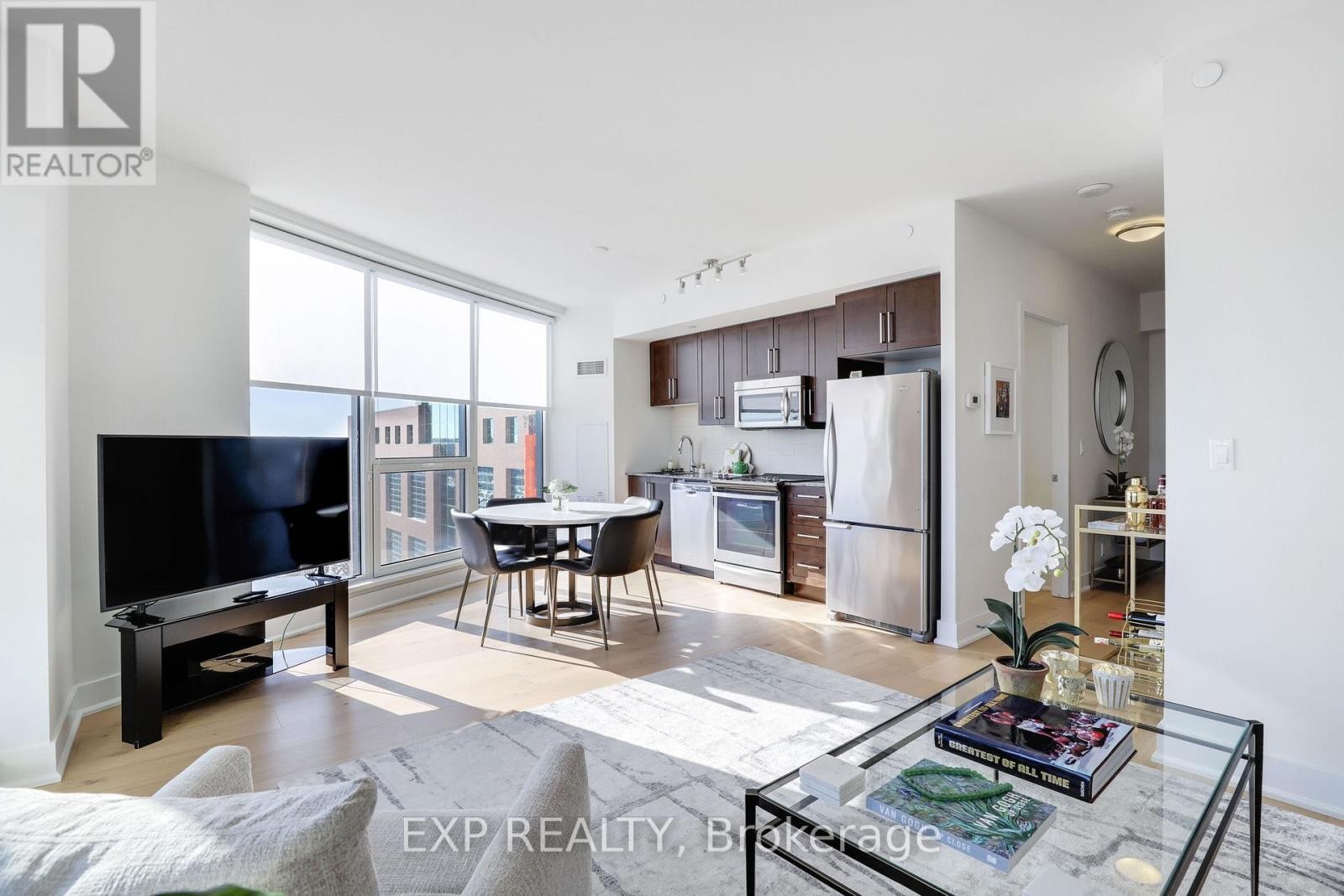 












810 - 485 RICHMOND ROAD

,
Ottawa,




Ontario
K2A3W9

