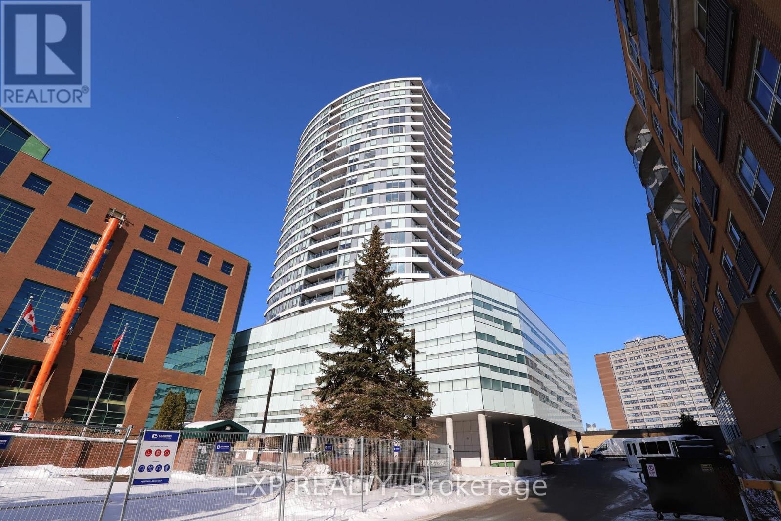 












810 - 485 RICHMOND ROAD

,
Ottawa,




Ontario
K2A3W9

