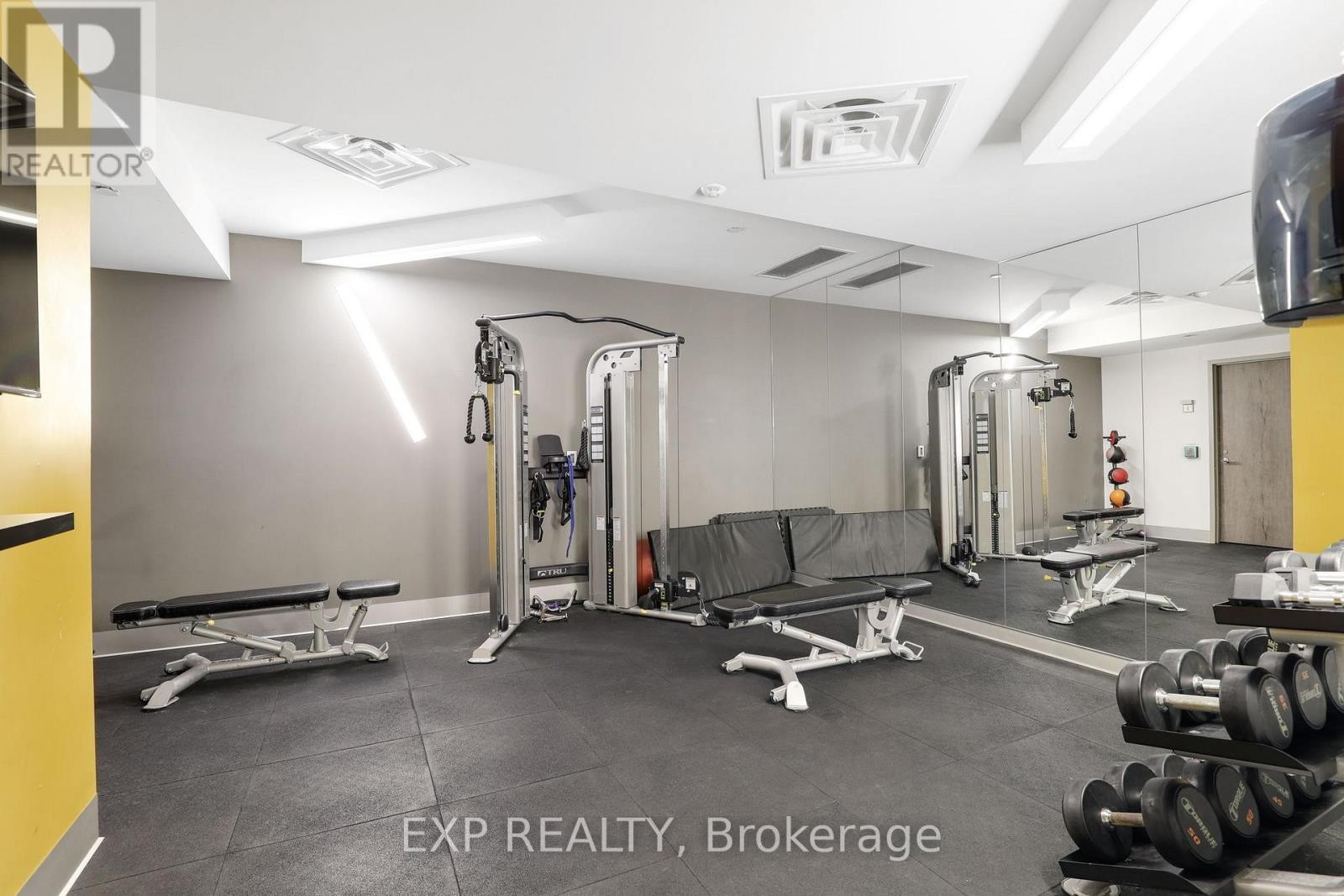 












810 - 485 RICHMOND ROAD

,
Ottawa,




Ontario
K2A3W9

