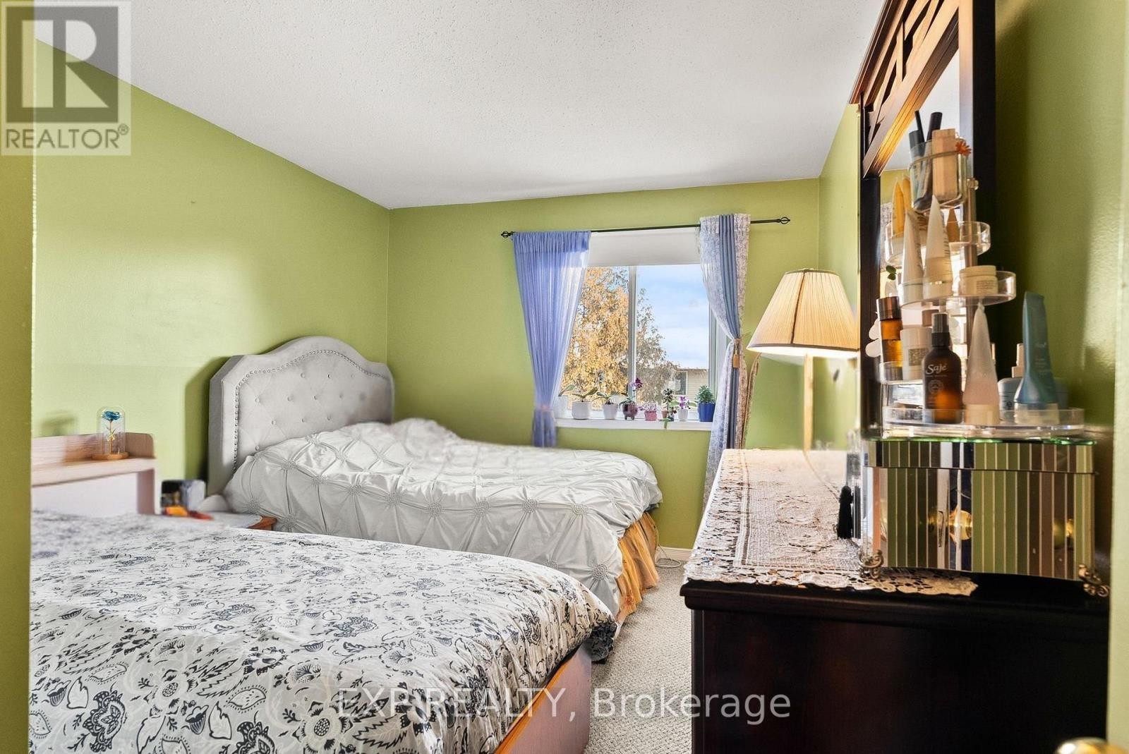 












1424 PROGRESS PLACE

,
Ottawa,




Ontario
K1B5M3

