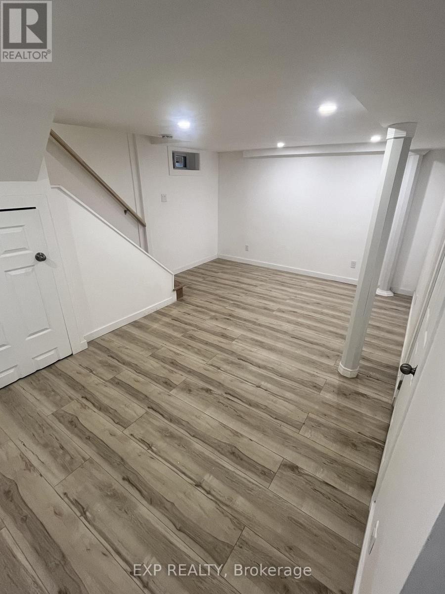 












505 BRONSON AVENUE

,
Ottawa,




Ontario
K1R6J8

