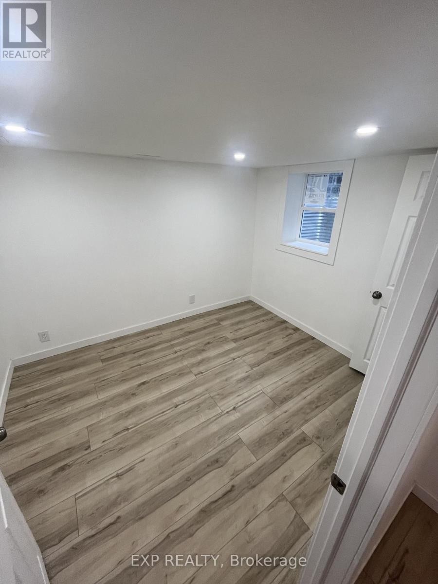 












505 BRONSON AVENUE

,
Ottawa,




Ontario
K1R6J8

