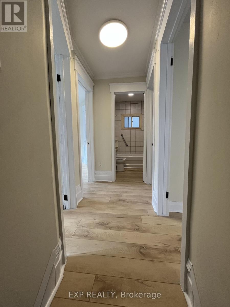 












505 BRONSON AVENUE

,
Ottawa,




Ontario
K1R6J8

