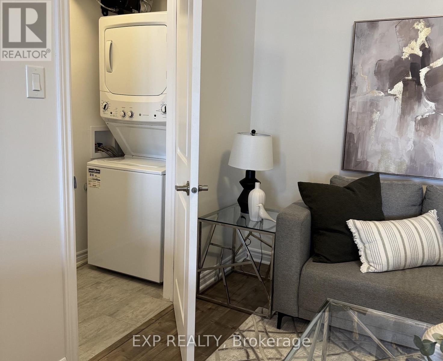 












L - 50 JAGUAR PRIVATE

,
Ottawa,




Ontario
K2V0J2

