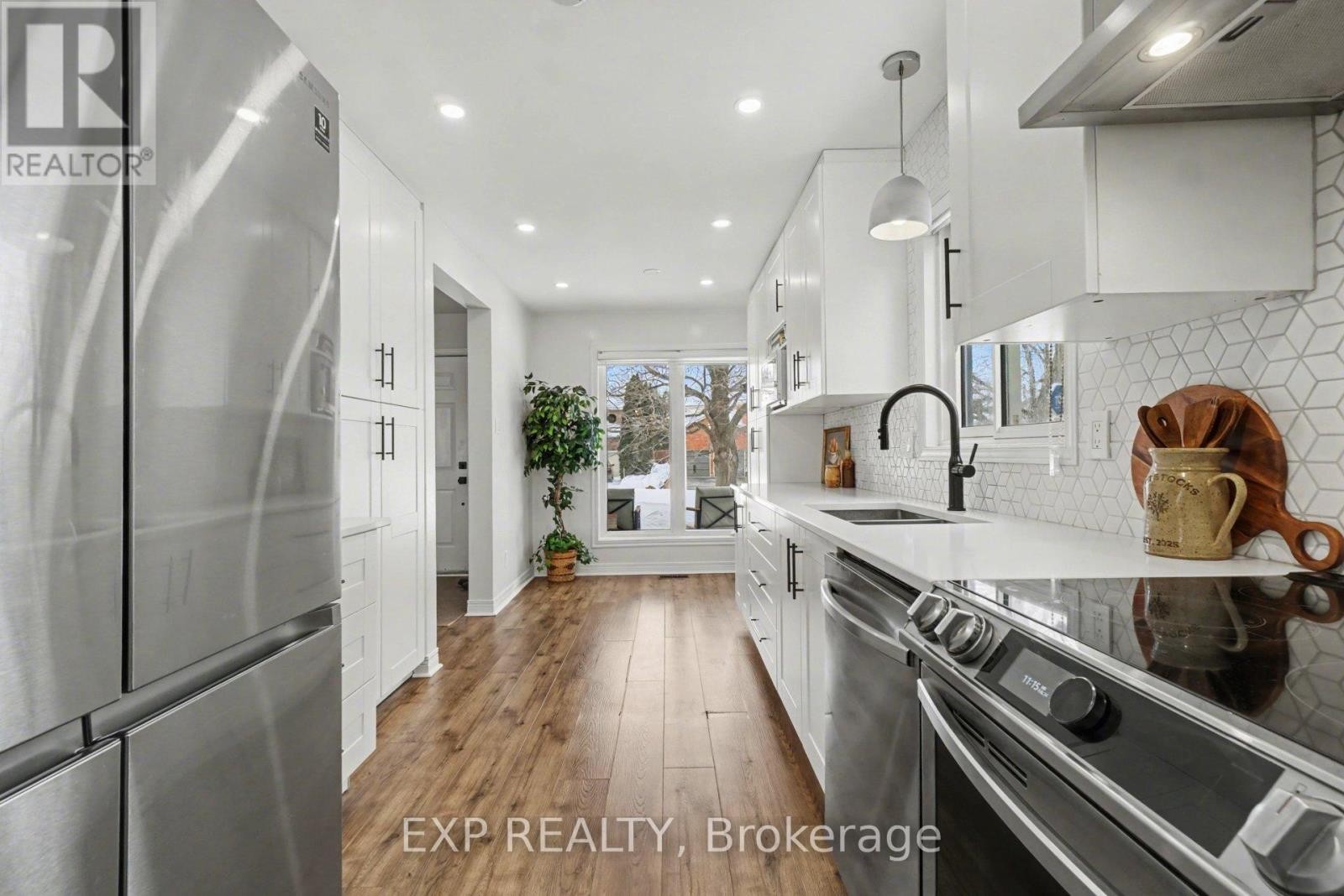 












710 PRINCESS LOUISE DRIVE

,
Ottawa,




Ontario
K4A3G9

