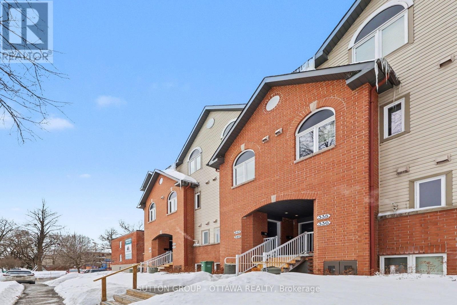 












340 LONDON TERRACE

,
Ottawa,




Ontario
K1K2W3

