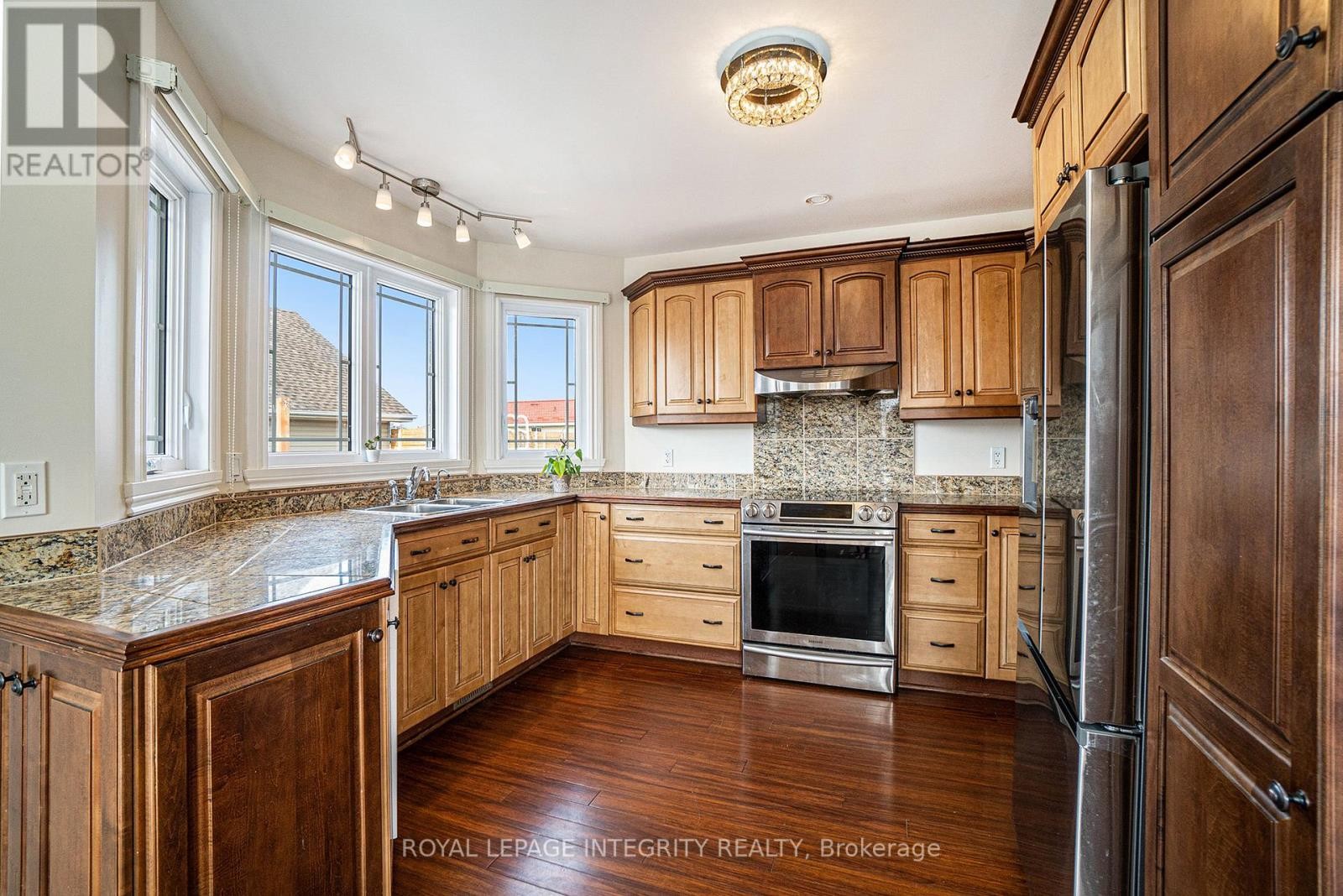 












55 ROWAN DRIVE

,
South Dundas,




Ontario
K0C1X0

