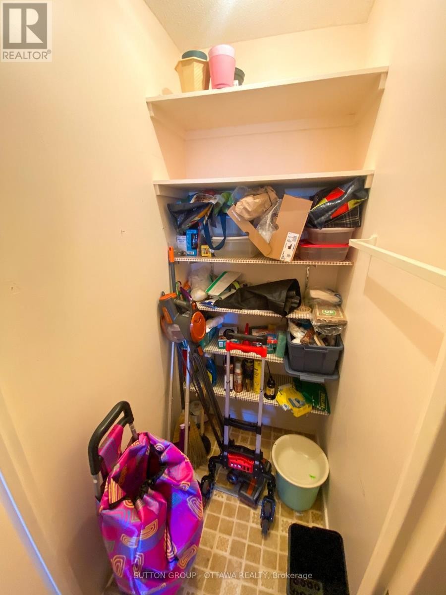 












603 - 1599 LASSITER TERRACE

,
Ottawa,




Ontario
K1J8R6

