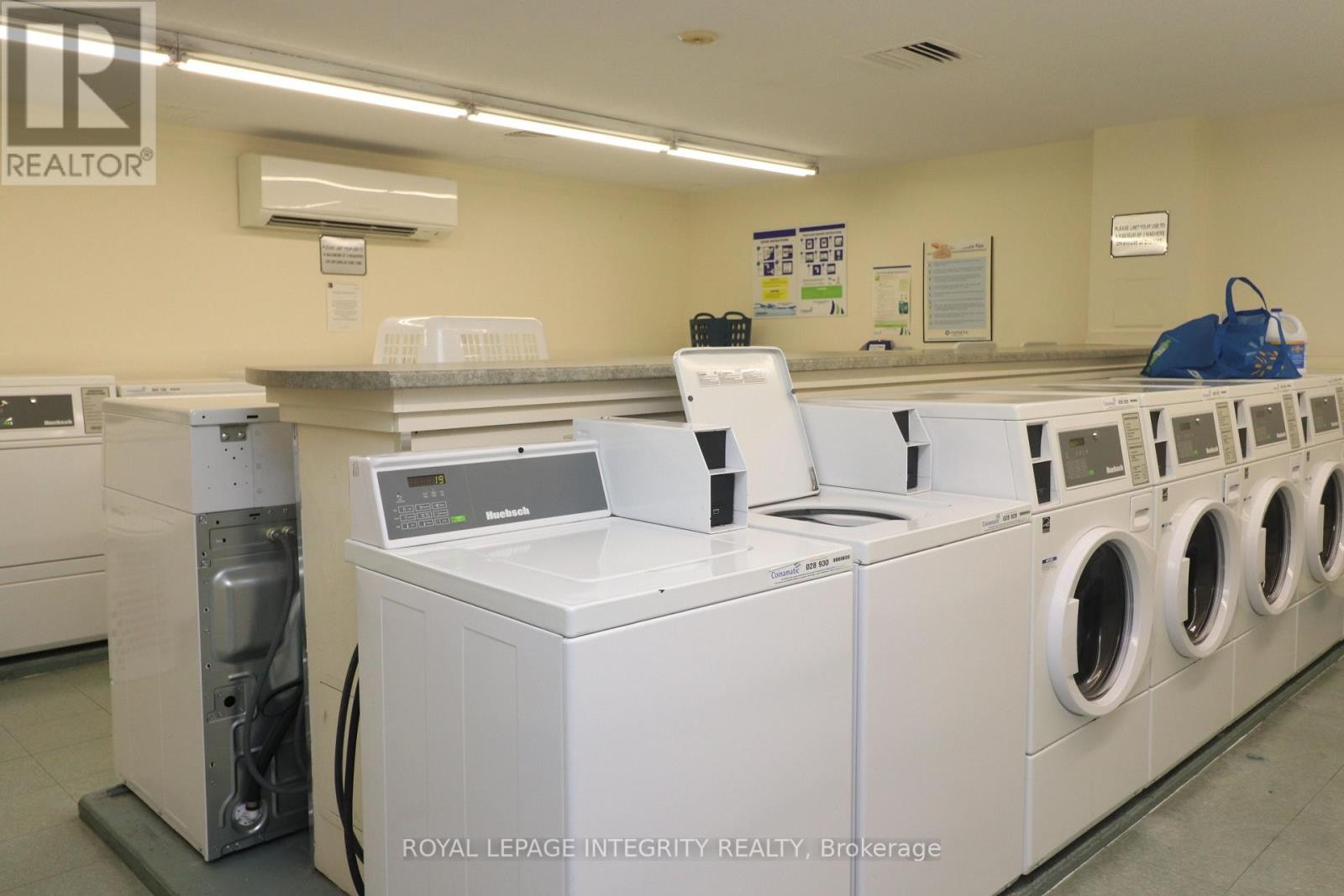 












2505 - 900 DYNES ROAD

,
Ottawa,




Ontario
K2C3L6

