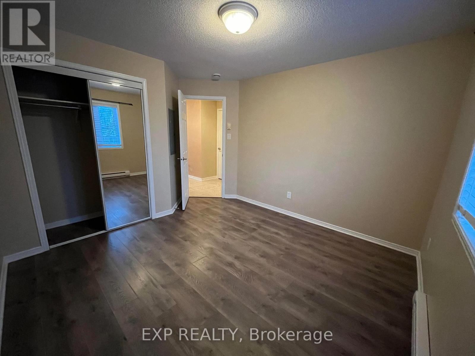 












509 - 205 ELIOT STREET

,
Clarence-Rockland,




Ontario
K4K0G4

