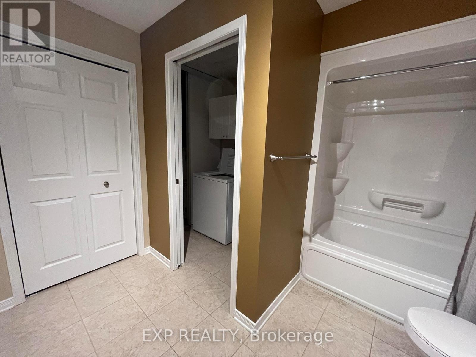 












509 - 205 ELIOT STREET

,
Clarence-Rockland,




Ontario
K4K0G4

