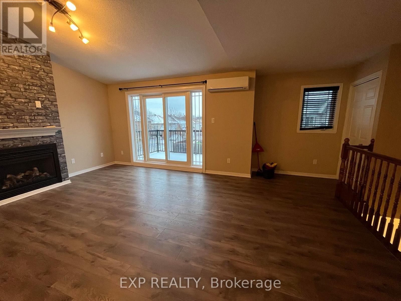 












509 - 205 ELIOT STREET

,
Clarence-Rockland,




Ontario
K4K0G4

