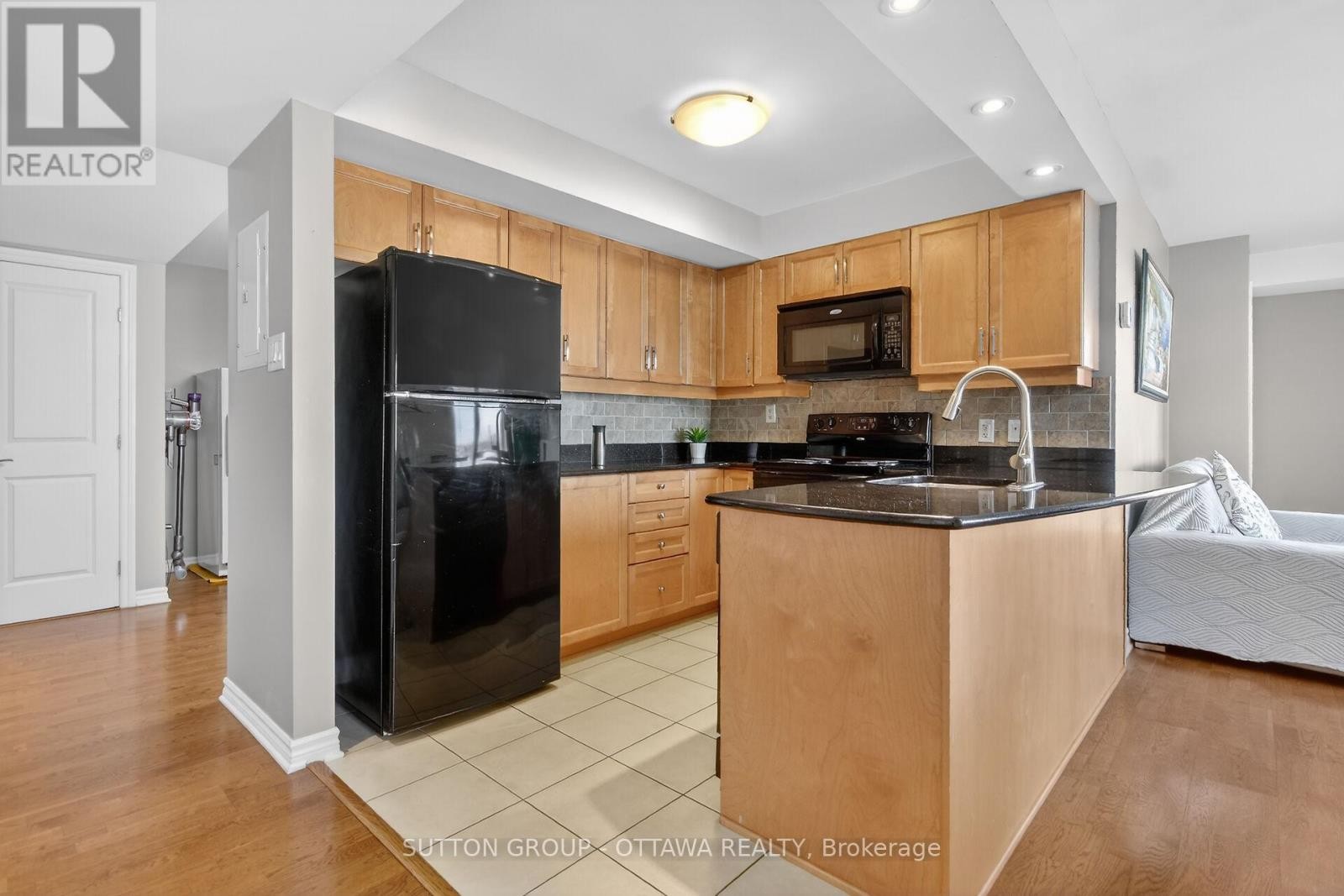 












507 - 314 CENTRAL PARK DRIVE

,
Ottawa,




Ontario
K2C0R2

