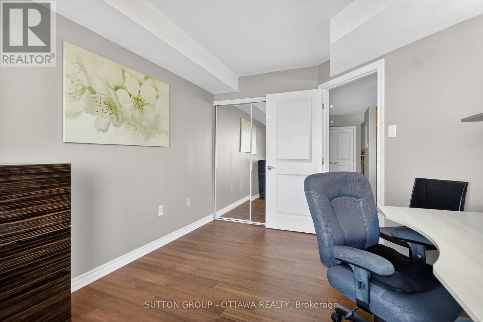 












507 - 314 CENTRAL PARK DRIVE

,
Ottawa,




Ontario
K2C0R2

