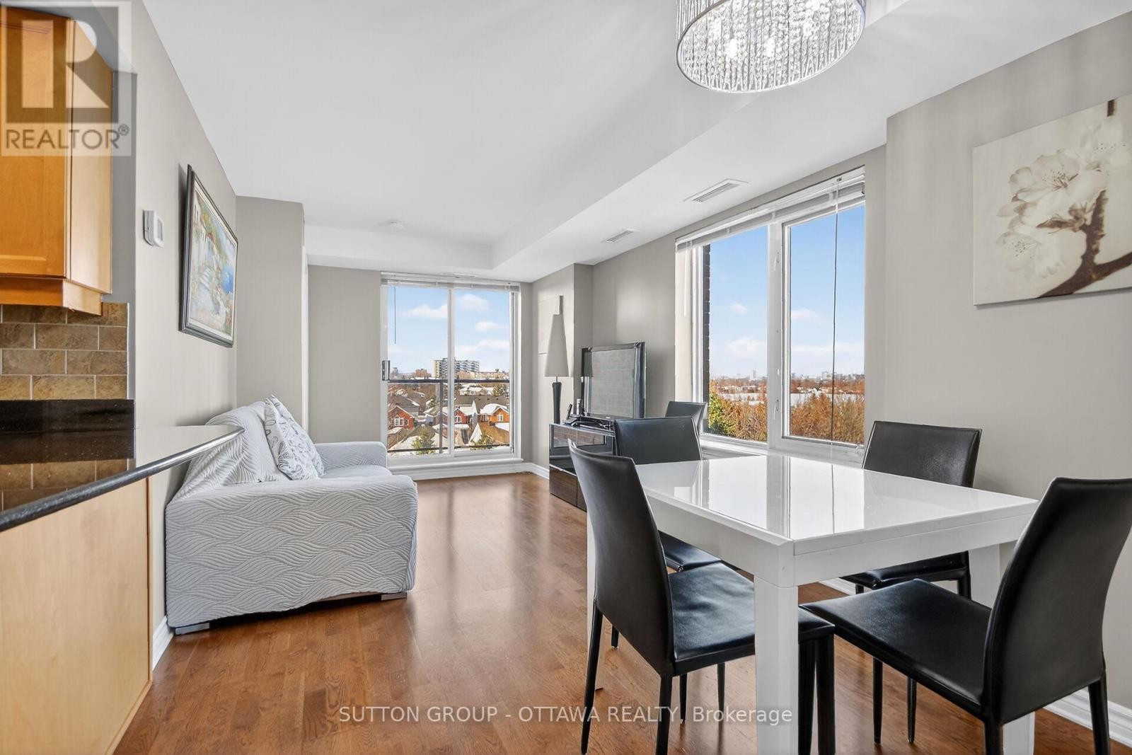 












507 - 314 CENTRAL PARK DRIVE

,
Ottawa,




Ontario
K2C0R2

