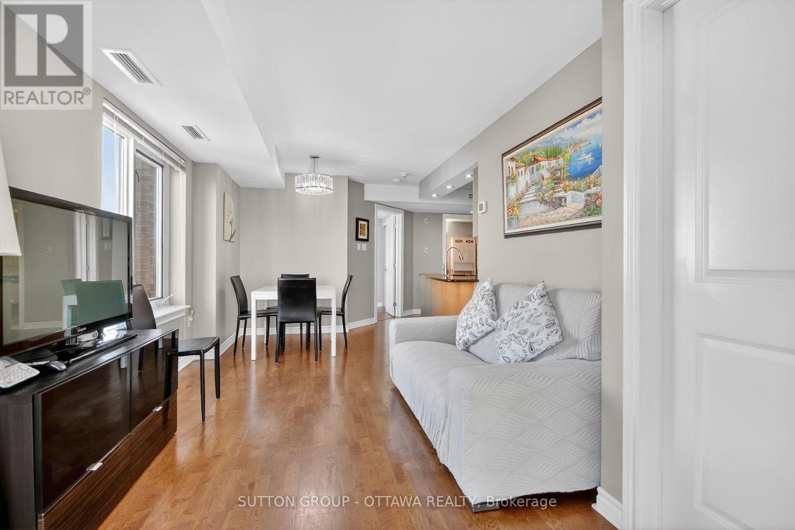 












507 - 314 CENTRAL PARK DRIVE

,
Ottawa,




Ontario
K2C0R2

