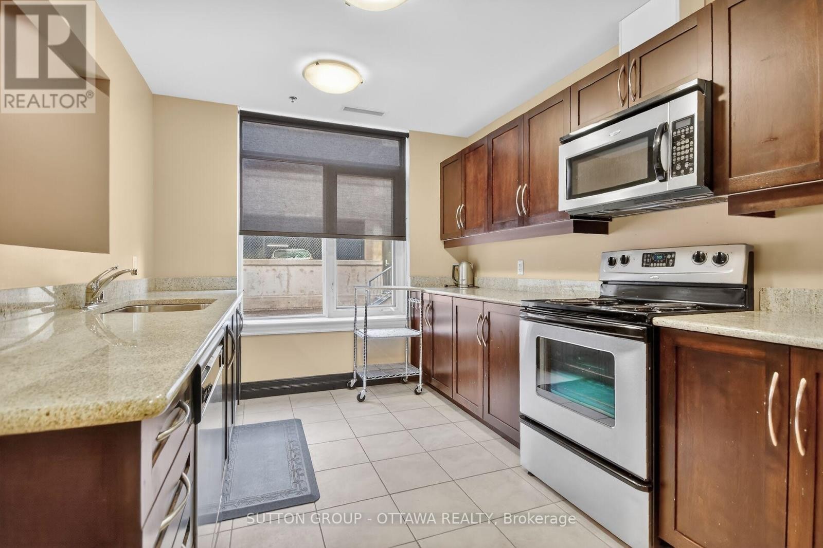 












507 - 314 CENTRAL PARK DRIVE

,
Ottawa,




Ontario
K2C0R2

