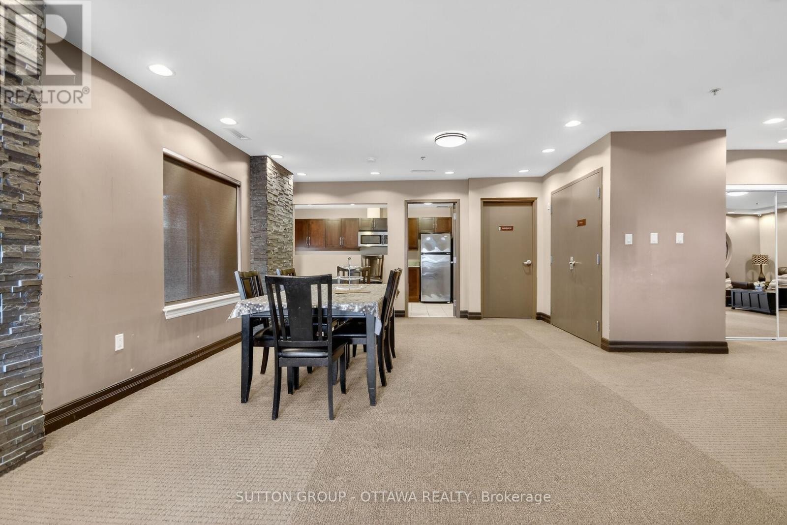 












507 - 314 CENTRAL PARK DRIVE

,
Ottawa,




Ontario
K2C0R2

