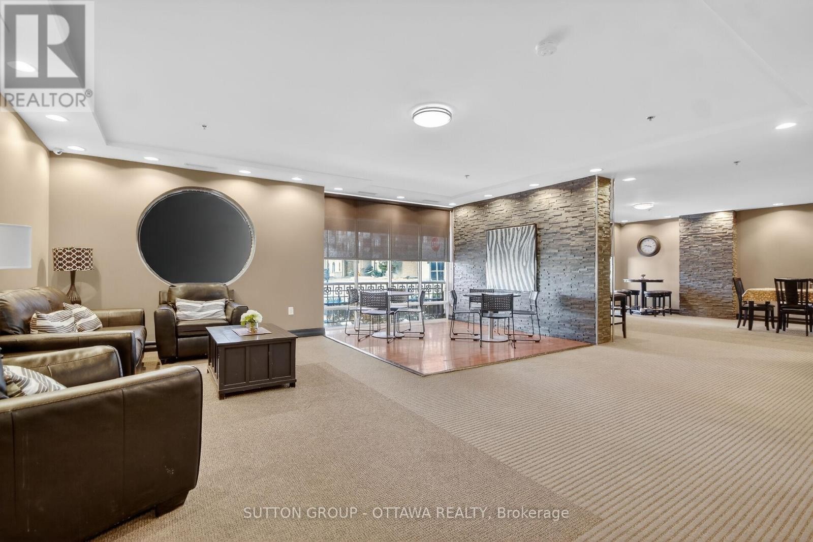 












507 - 314 CENTRAL PARK DRIVE

,
Ottawa,




Ontario
K2C0R2

